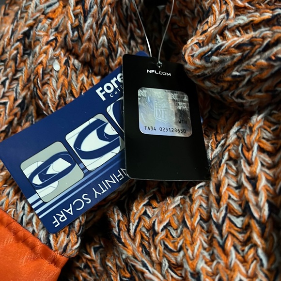 ❗️FINAL❗️ 🆕 NFL Denver BRONCOS Infinity Scarf 🔴🔴 - Picture 2 of 4